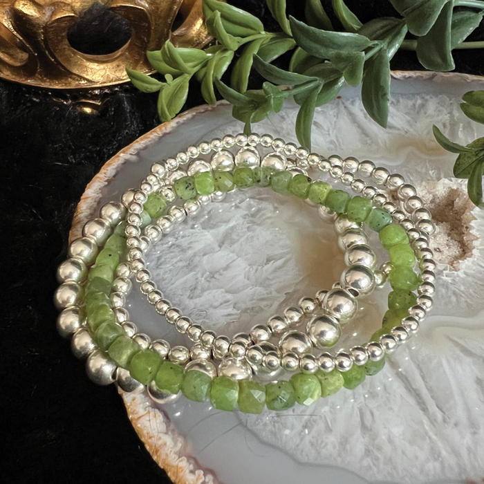 Abundance Glow - Jade Chakra Bracelet